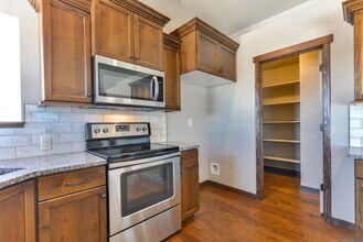 5099 Long Dr in Timnath, CO - Foto de edificio - Building Photo
