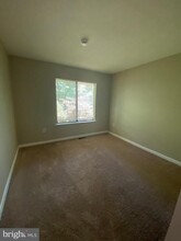 254 Hampshire Dr in Plainsboro, NJ - Building Photo - Building Photo