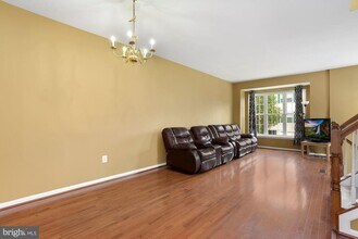 13150 Copper Brook Way in Herndon, VA - Building Photo - Building Photo
