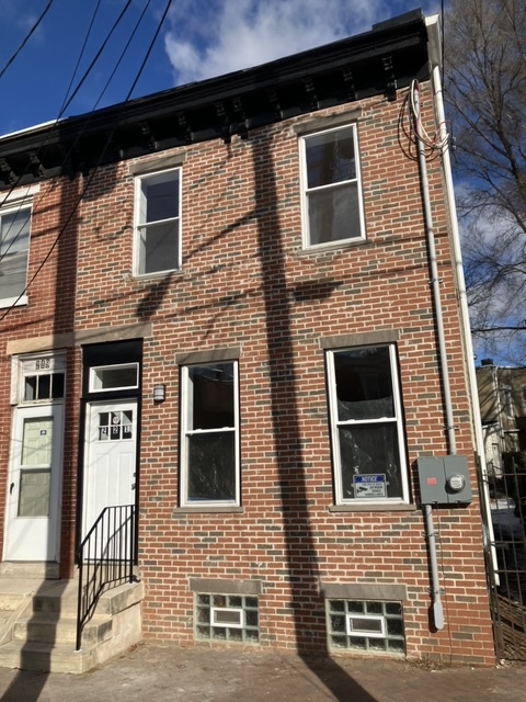 221 Elm St in Camden, NJ - Building Photo