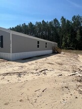 1000 Evergreen Dr in Galivants Ferry, SC - Building Photo - Building Photo