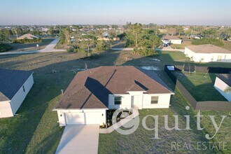 1827 NW 10th St in Cape Coral, FL - Building Photo - Building Photo