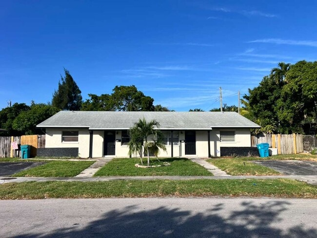 property at 3319 Grove Rd