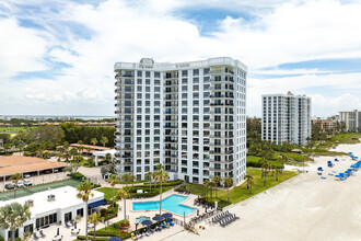 Islands West in Longboat Key, FL - Foto de edificio - Building Photo