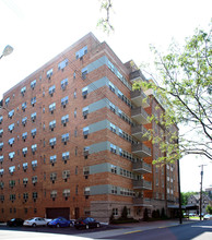 Dithridge Towers in Pittsburgh, PA - Building Photo - Building Photo