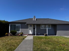 624 Creighton St in Eureka, CA - Building Photo