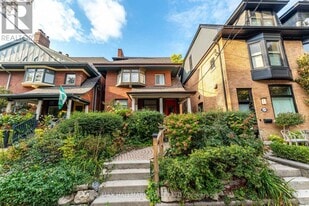 98 Winchester St in Toronto, ON - Building Photo