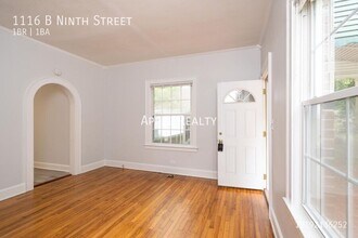 1116 9th St in Durham, NC - Foto de edificio - Building Photo