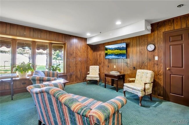 property at 459 E Oak Orchard St