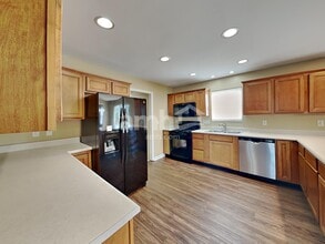 10213 Waterford Ct in Covington, KY - Building Photo - Building Photo