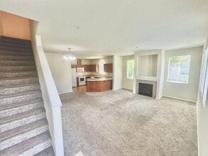 2150 Charles St in Dupont, WA - Building Photo - Building Photo