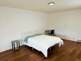 1711 S 1300 E in Salt Lake City, UT - Building Photo