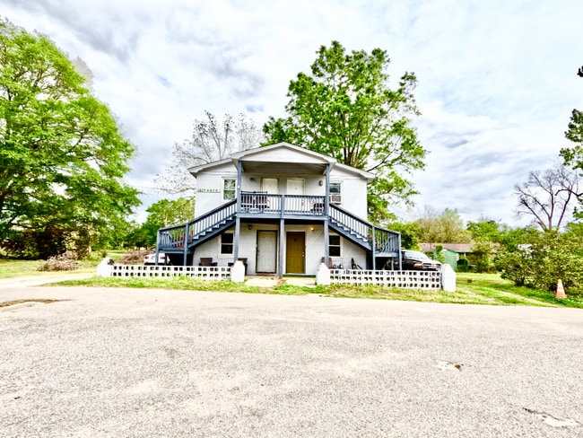 property at 1517 Tinkertown Ave
