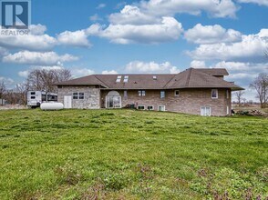 33260 Pettit Rd in Wainfleet, ON - Building Photo - Building Photo