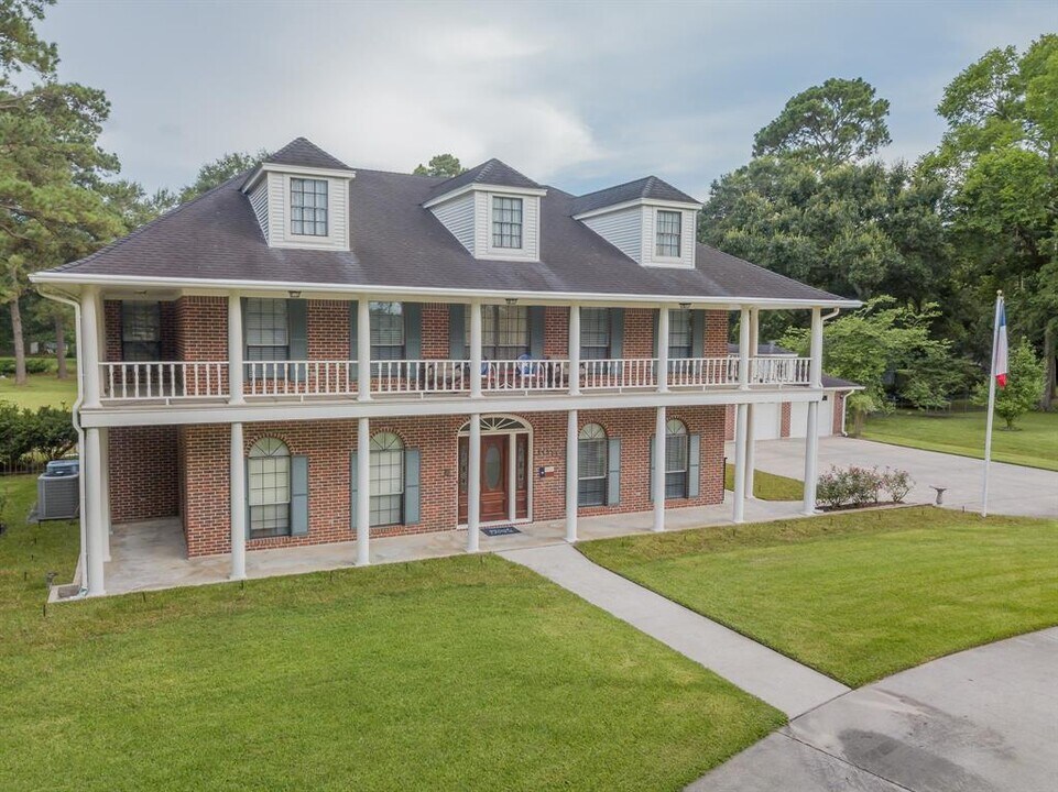 1002 Spring Meadow Ln in Spring, TX - Building Photo