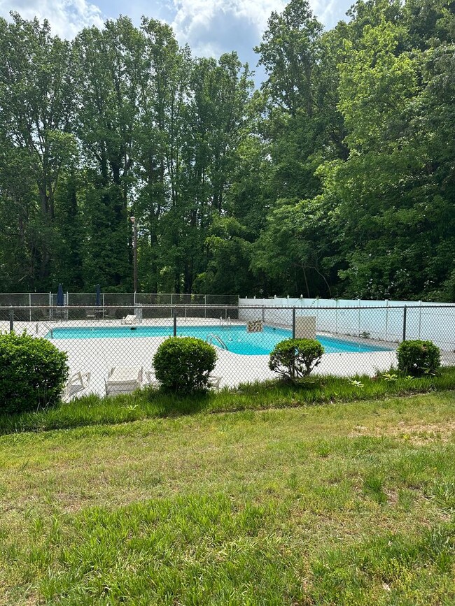 2260-279W Sunderland Rd in Winston-Salem, NC - Building Photo - Building Photo