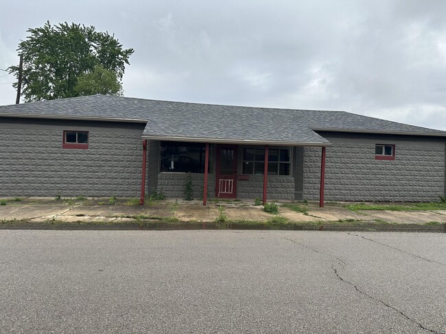 property at 524 E Ohio St