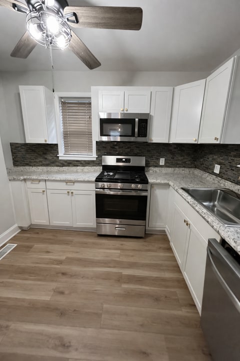 3307 Monroe St in Portsmouth, VA - Building Photo