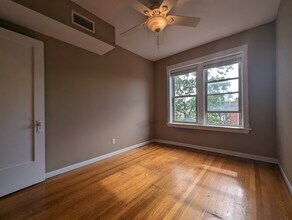 2659 N Saint Louis Ave, Unit 2 in Chicago, IL - Building Photo - Building Photo