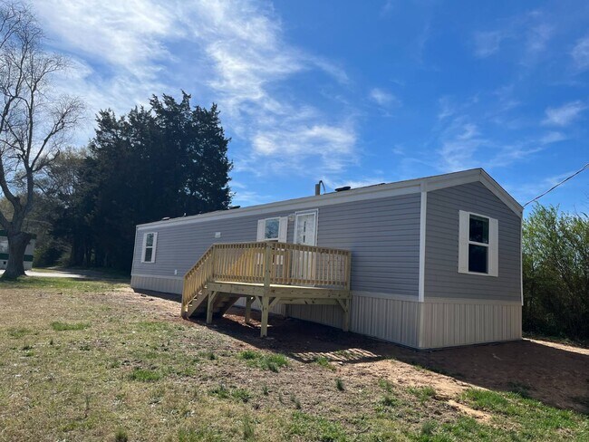 property at 331 Oak Grove Rd