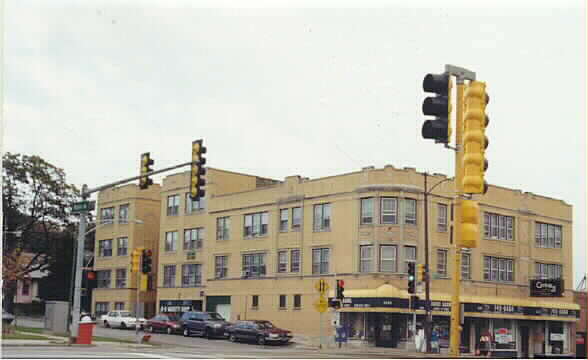 Galewood Apartments in Chicago, IL - Foto de edificio - Building Photo