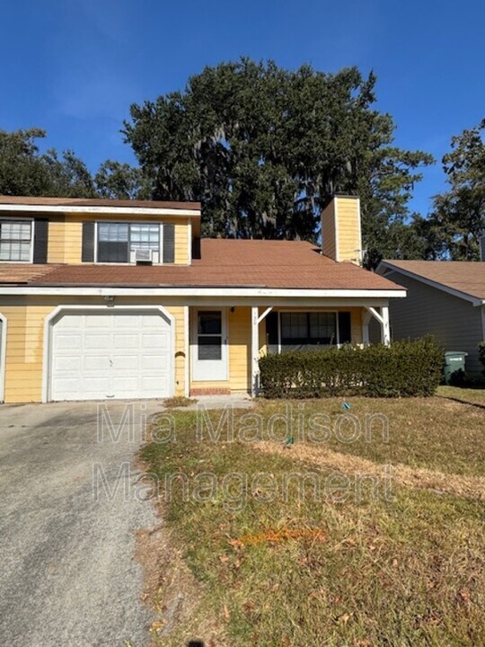 130 Windmill Ln in Savannah, GA - Building Photo