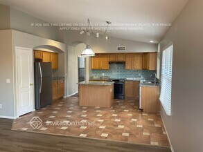 10229 W Daley Ln in Peoria, AZ - Building Photo - Building Photo