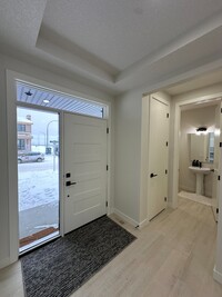 10 Alpine Dr SW in Calgary, AB - Building Photo - Building Photo