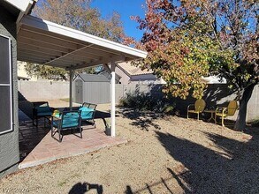 7620 Hartwell Dr in Las Vegas, NV - Foto de edificio - Building Photo
