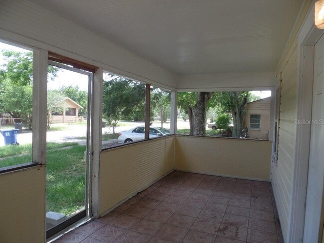 2327 17th Ave S in St. Petersburg, FL - Building Photo - Building Photo