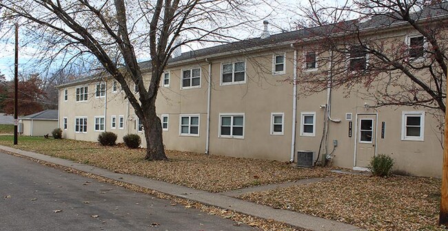 200-255 Parkview Blvd in Waterloo, IA - Building Photo - Building Photo