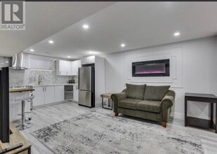 3194 Morgan Avenue in London, ON - Building Photo - Building Photo