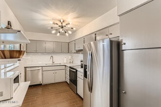 3655 N 5th Ave-Unit -212 in Phoenix, AZ - Foto de edificio - Building Photo