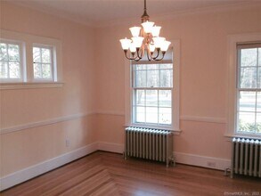 20 Newton Rd in Woodbridge, CT - Building Photo - Building Photo