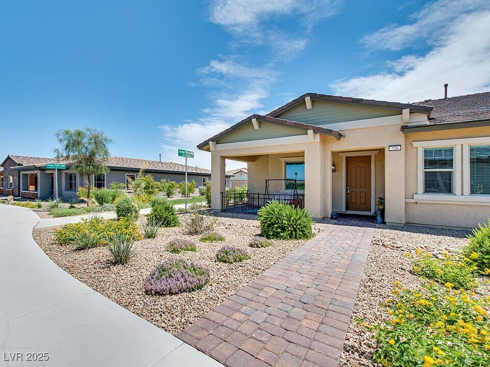 726 Orange Plume Walk in Henderson, NV - Building Photo