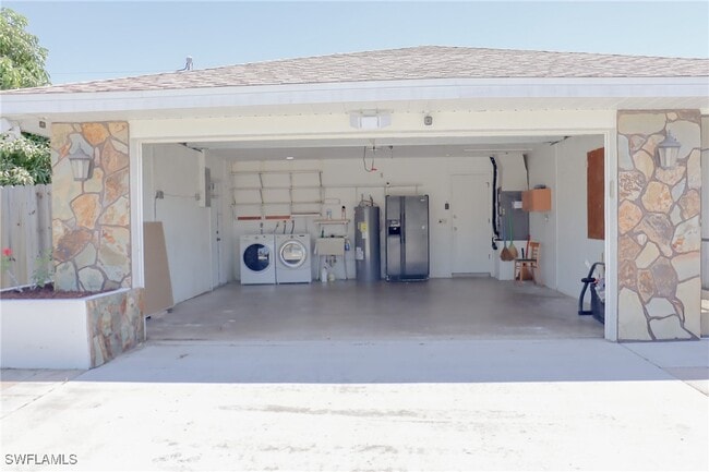 18645 Miami Blvd in Ft. Myers, FL - Building Photo - Building Photo
