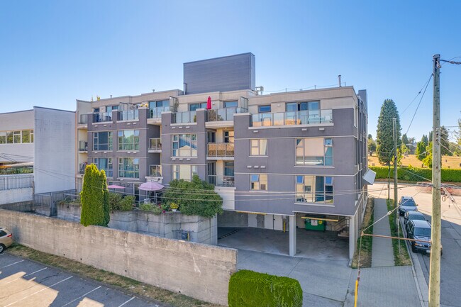 4868 Fraser St in Vancouver, BC - Building Photo - Building Photo