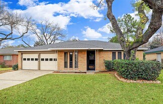 7739 Kensico Rd in Houston, TX - Building Photo