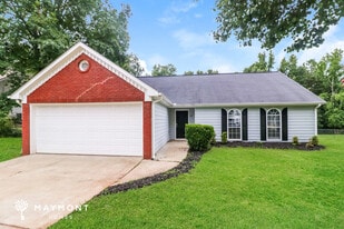 60 Summer Walk Ct in Covington, GA - Building Photo