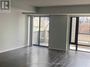 130 Widdicombe Hill Blvd in Toronto, ON - Building Photo - Building Photo