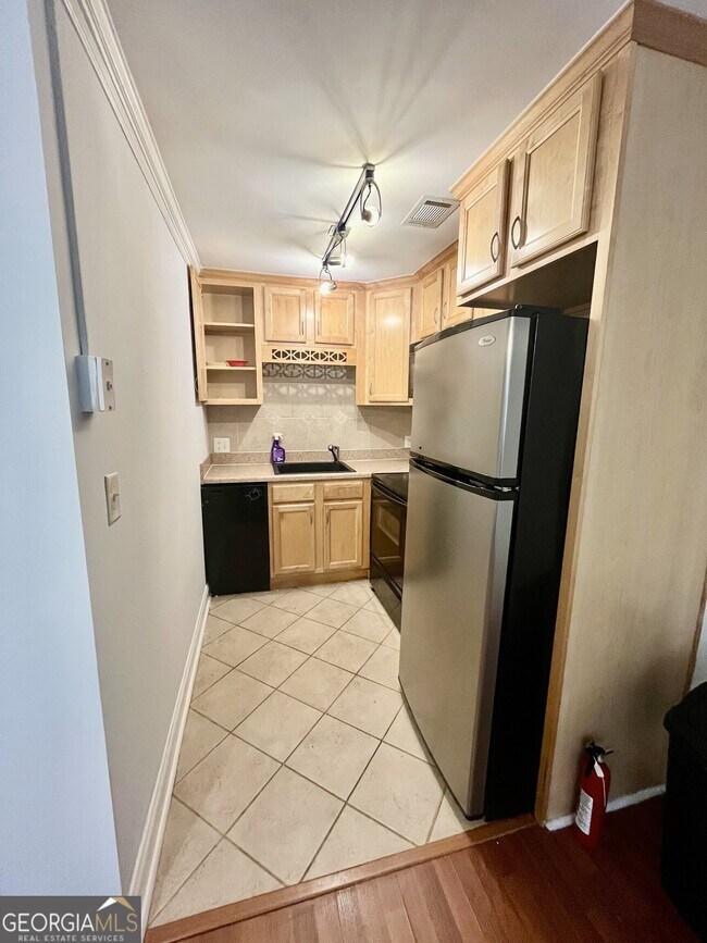 2018 S Milledge Ave in Athens, GA - Building Photo - Building Photo