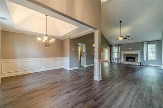 511 Lena Dr in Hoschton, GA - Building Photo - Building Photo