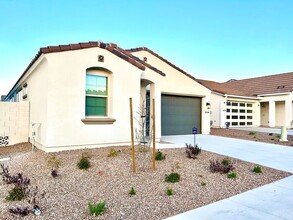 35061 N Barrel Rd in Queen Creek, AZ - Building Photo - Building Photo