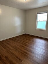 105 E Baltimore St in Syracuse, IN - Building Photo - Building Photo