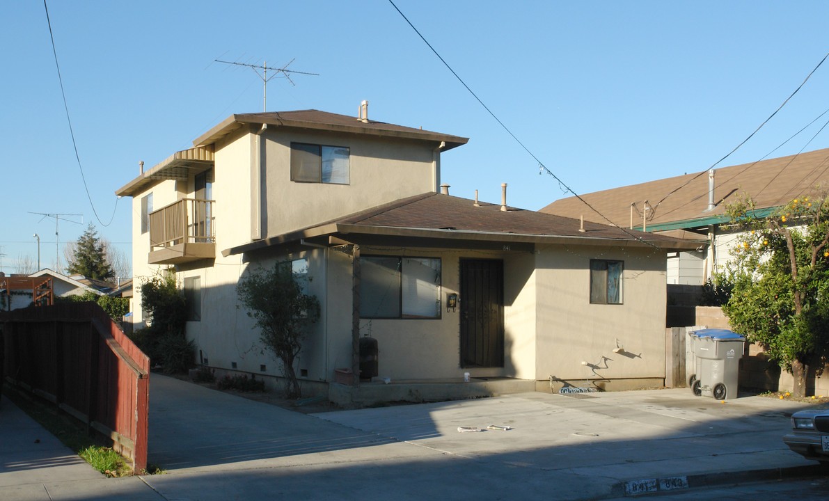 841-843 N 12th St in San Jose, CA - Building Photo