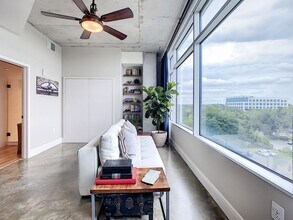 525 E Jackson St in Orlando, FL - Building Photo - Building Photo