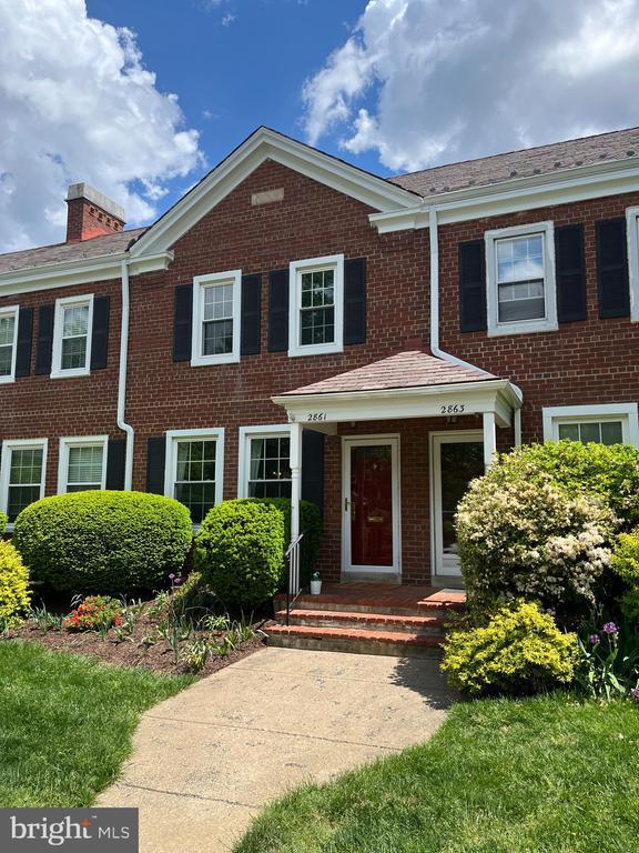 property at 2861 S Abingdon St