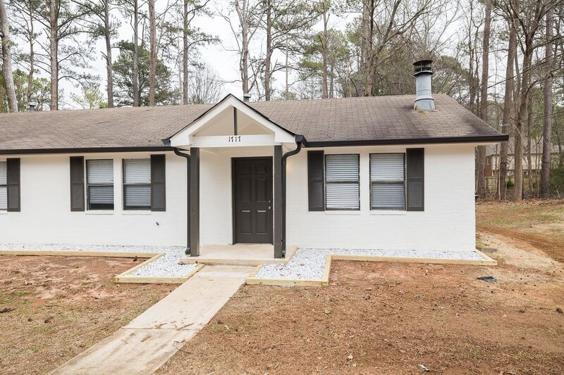 1717 Cedar Shoals Dr in Athens, GA - Building Photo