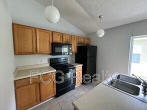 2049 Whispering Trails Blvd in Winter Haven, FL - Building Photo - Building Photo
