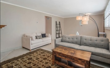 3121 Colorado Ave in Santa Monica, CA - Building Photo - Building Photo